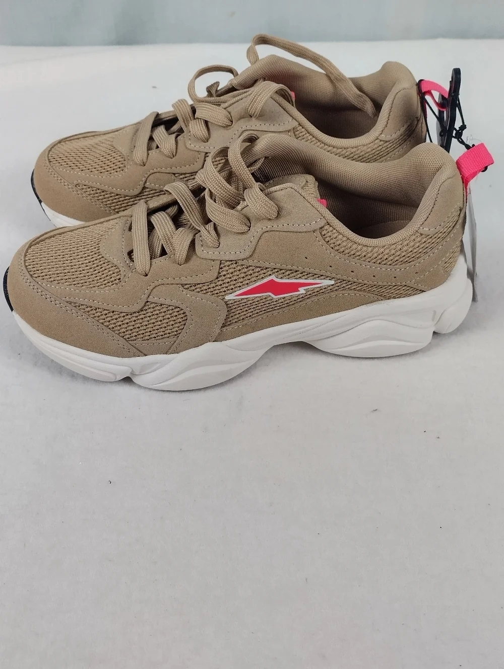 Avia Women's Size 6 Running Training Work Out Shoes New With Tags